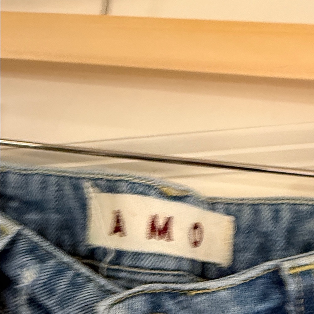AMO Jeans - Picture 2 of 3